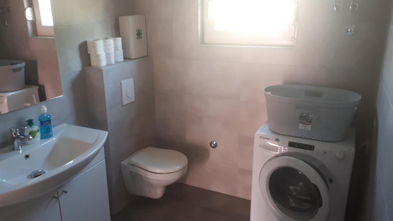 Apartments Kristina 茨里克韦尼察 外观 照片